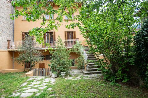 Kert, El Jardí de Can Prat (El Jardi de Can Prat) in Ripoll