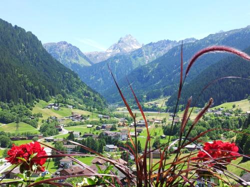 Alpenpension Maderer in Gaschurn, Österreich