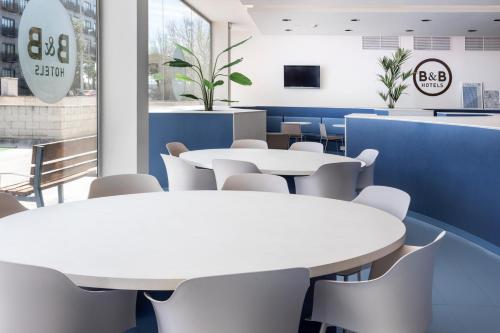 B&B Hotel Madrid Aeropuerto T1 T2 T3 - image 7