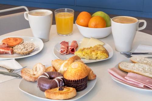 B&B Hotel Madrid Aeropuerto T1 T2 T3 - image 6