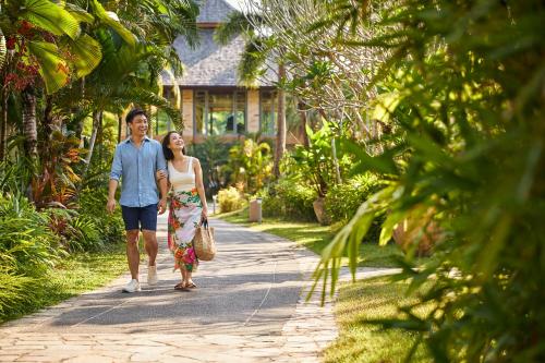 456998471 ROBINSON KHAO LAK
