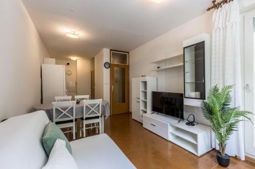 Apartment Gordana - image 14