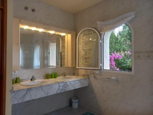 Villa with Private Pool image 10