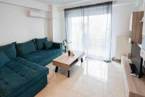 Modern spacious apartment located in Piraeus (B8)