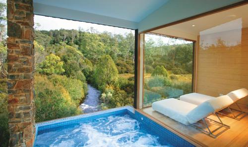อ่างแช่น้ำร้อน, เปปเปอร์ส เครเดิล เมาน์เทน ลอดจ์ (Peppers Cradle Mountain Lodge) in แครเดิ้ลเมาเท่น