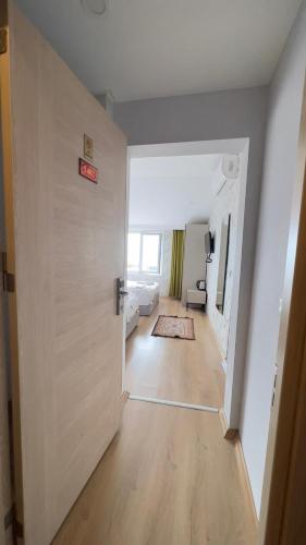 Standard Triple Room room in The Lola Hotel