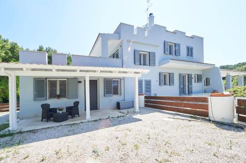  Villa Luminosa in Brindisi
