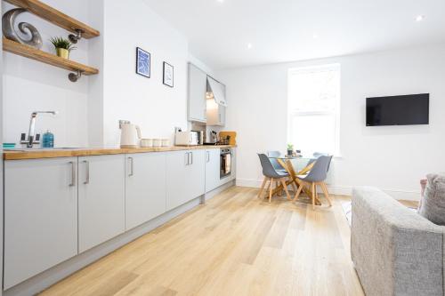 Apartment 4 - Beautiful 1 Bedroom Apartment Near Manchester photo 3