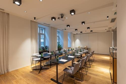 Boutique Hotel Museum - image 5