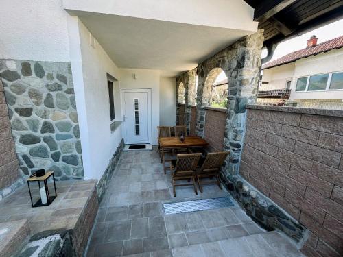 Балкон, Modern and Peaceful Apartment with Terrace - Two Bedroom Apartment with Terrace in Recica Ob Savinji