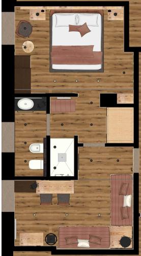 1 queen bed, 2 twin beds, 1 sofa bed