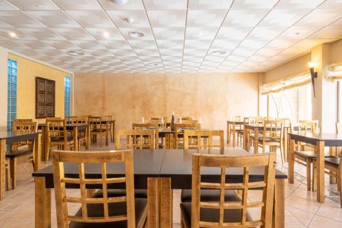 Restaurant, Casablanca Inn in Vila Real de Santo Antonio