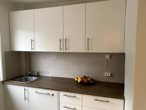 Lovely 2 bedroom apartmen with free parking in Flesland