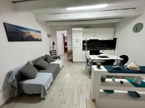 Apartment - Separate Building image 7