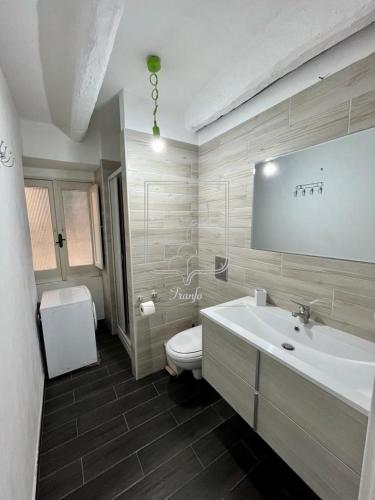 Apartment - Separate Building image 2