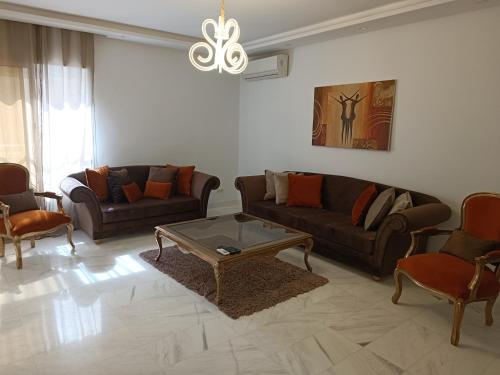 Cozy New appart ennasr