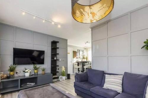 Luxury Canary Wharf Two Bedroom Apartment *Rare *
