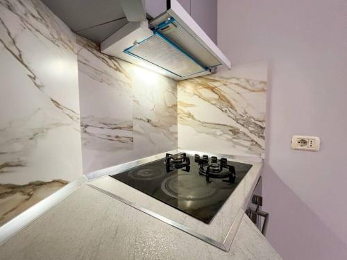 Scanderbeg Square 2BR APT, Tirana (photo 7)