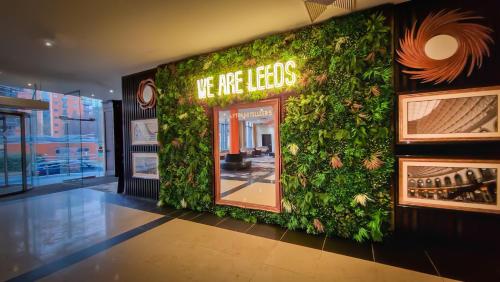 Clayton Hotel Leeds - image 7