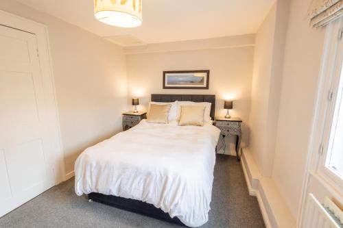 2 bedrooms, 2 beds