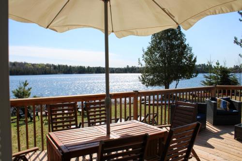 Lake House Chalet Laurentians