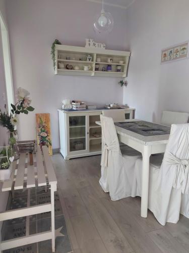  LA PINETA - delightful small apartment near the city center in LʼAquila
