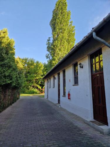  Róza Hotel és Apartmanház in Esztergom