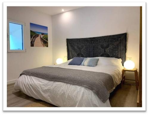 Gorgeous Beach Villla with AC, 300m2 from Playa Mitjorn Gorgeous Beach Villla with AC, 300m2 from Playa Mitjorn