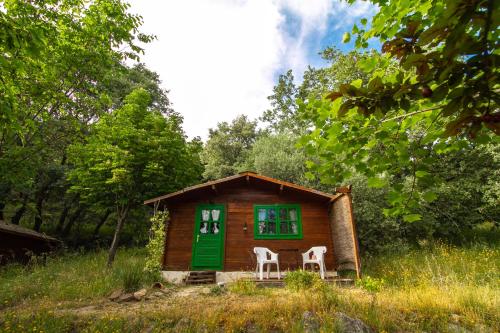  El Verde - Romántica Cabaña de madera con Vistas, Pension in Candeleda bei Gamonal