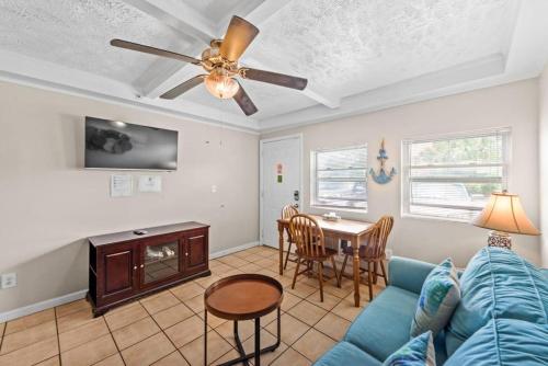 Beach Life 1BR w Pool Parking Pets Allowed 7 in Nordlige Myrtle Beach