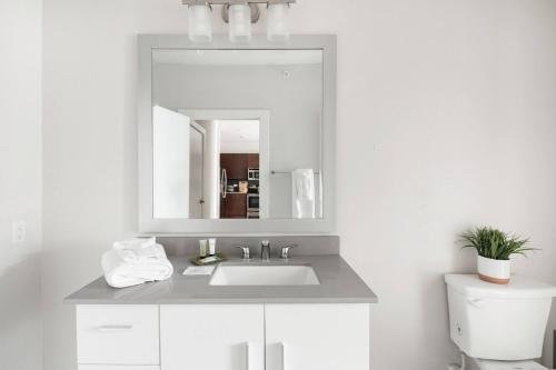 Explore Southtown Apartment Near the River Walk in San Antonio, USA