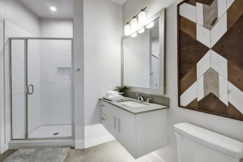 Eclectic Staycation Near Downtown Alamo Pearl in San Antonio, USA