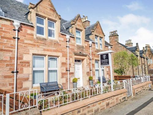 Tanera - Accommodation - Inverness