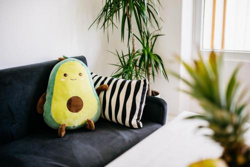 SunnyNest Apartment - 3BR Apt with Free Parking & Wi-Fi, Close to Lapad Bay Beach