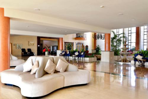 Fojė, Grand Muthu Golf Plaza Hotel in Tenerifė