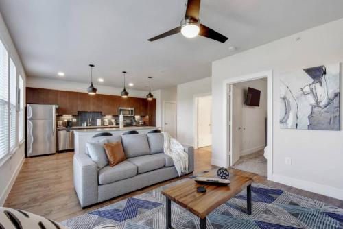 Enjoy Staycation l Downtown Apartment l Riverwalk in San Antonio, USA