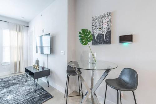 SAN ANTONIO RiVER WALK COZY DOWNTOWN APARTMENT in San Antonio, USA