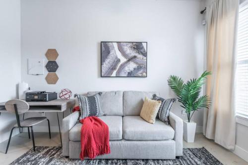 SAN ANTONIO RiVER WALK COZY DOWNTOWN APARTMENT in San Antonio, USA