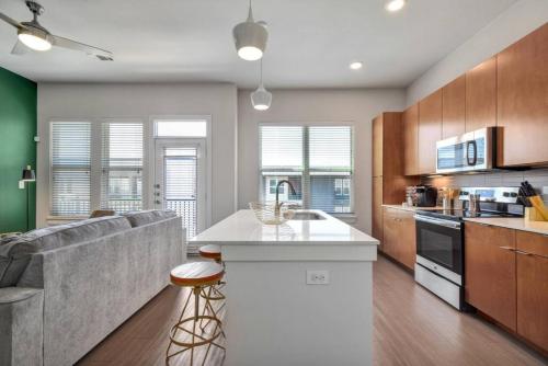 Beautiful Studio Apartment Near Southtown with Pool and Gym in San Antonio, USA