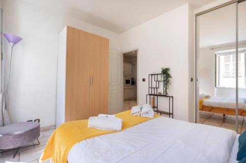 Suite La bohème Five stars Holiday house - image 3