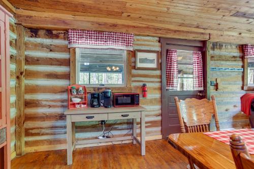 Historic Log Cabin with Porch Near Patoka Lake! in Taswell, USA