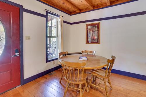 Dreamy Indiana Cabin Rental with Shared Amenities! in Taswell, USA