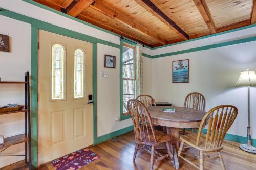 Idyllic Southern Indiana Cabin Near Patoka Lake! in Taswell, USA
