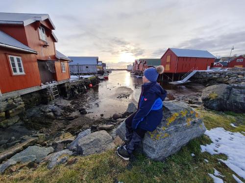 Rorbu ved sjøen Rorbu ved sjøen