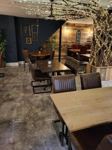 The Hideaway in Chapel West