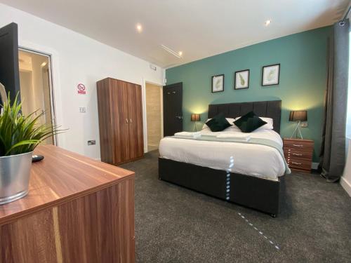 Modern 3 bedroom apartment close to the city centre, Liverpool