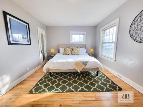 KingBed15 Mins to DTWN, 3 miles to CLE Clinic & CWRU in Cleveland Heights, USA