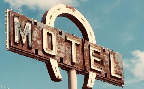 Horseshoe Bend Motel - Hotel - Lovell