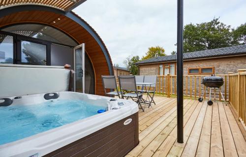 Braidhaugh Holiday Lodge and Glamping Park