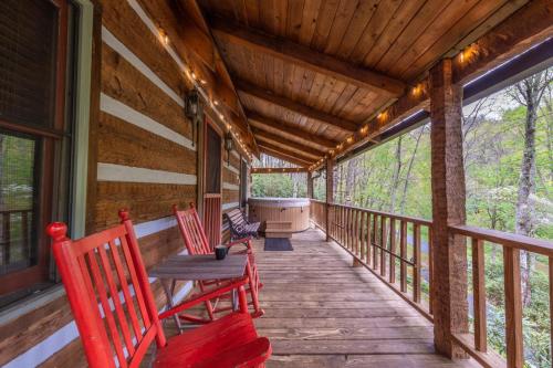 Log Cabin on the River w/Hot Tub in Todd, USA
